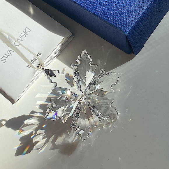 SWAROVSKI Crystal snowflake ornament - Picture 1 of 6